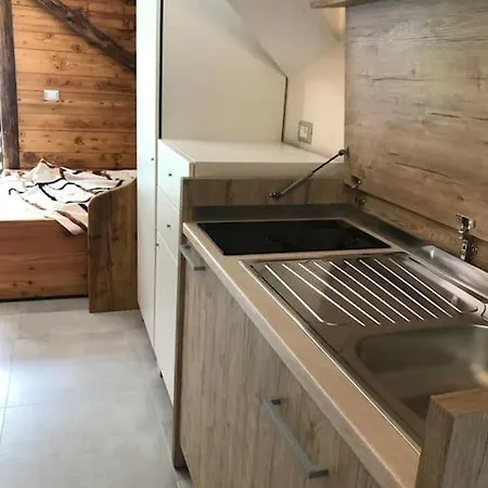 Tiny Charming Close To The Slopes Apartment