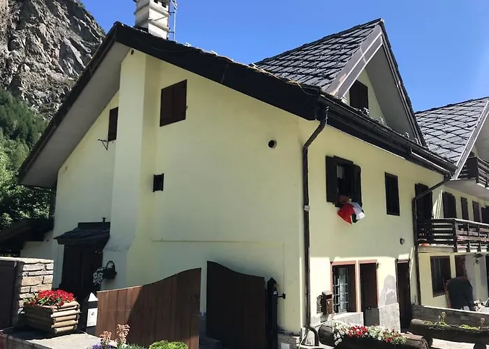 Tiny Charming Close To The Slopes Apartament